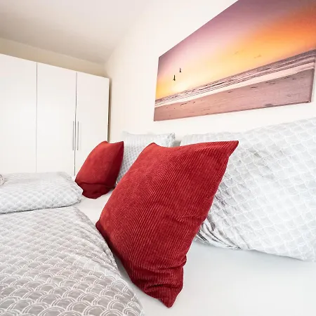 Ambiente-wohnung - Zentrum Und Park In 5 Minuten Zu Fuss - Parkplatz - Netflix *