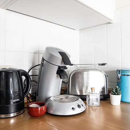 Apartment Ambiente-wohnung - Zentrum Und Park In 5 Minuten Zu Fuss - Parkplatz - Netflix *