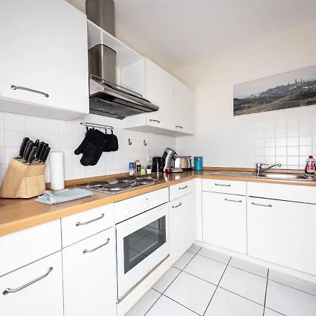 Apartment Ambiente-wohnung - Zentrum Und Park In 5 Minuten Zu Fuss - Parkplatz - Netflix
